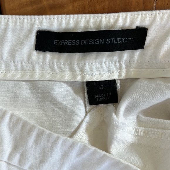 Express White Skirt - Picture 3 of 3